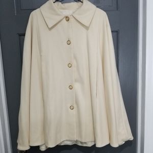 Vintage Style Cape Winter White Pearlized Buttons